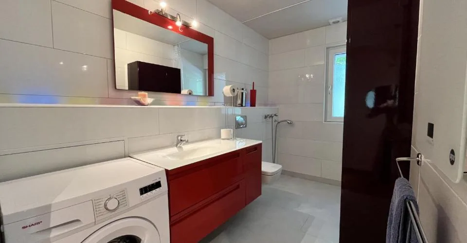 Pregny-Chambésy - 3 pièces meublé de 55 m² avec véranda et jardin - Calme absolu