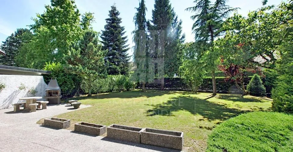 Magnifique maison à Genthod avec jardin arboré - location pour une durée maximale de 2 ans