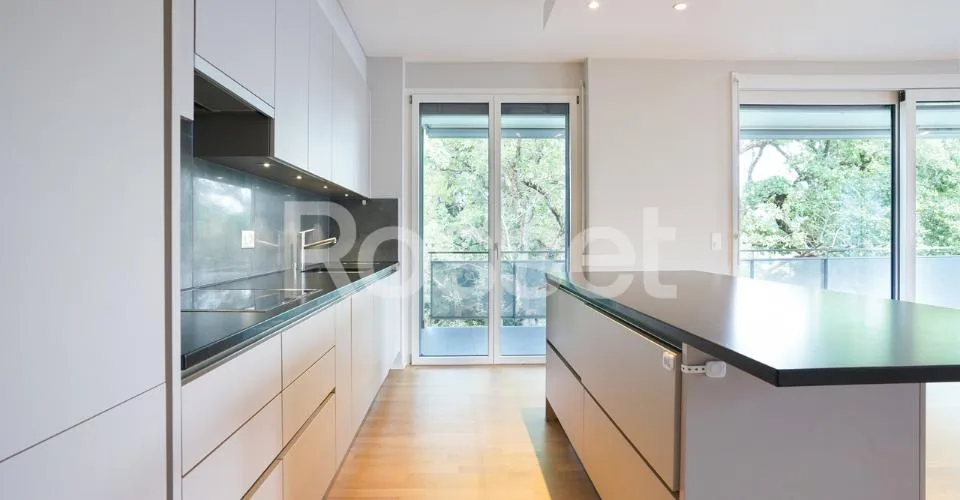 Standing - Appartement de 6 pièces en attique - Cologny