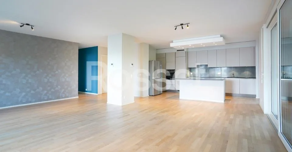 Standing - Appartement de 6 pièces en attique - Cologny