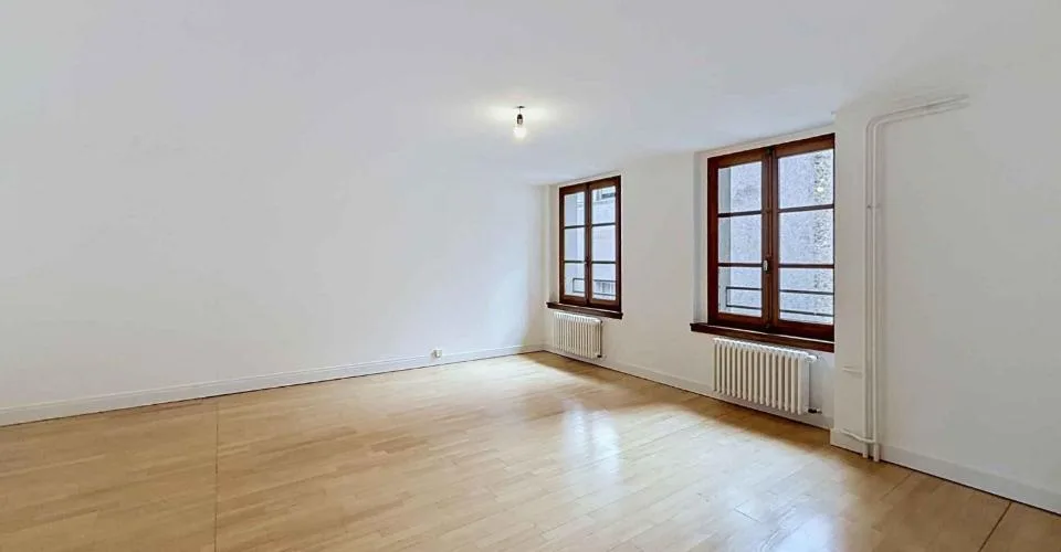 Appartement de 8 pièces en triplex avec terrasse à la Vieille-Ville