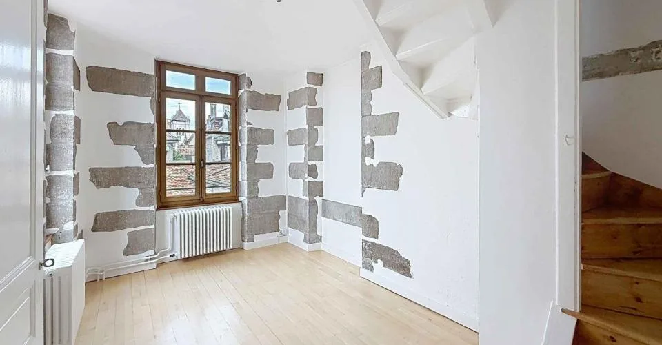 Appartement de 8 pièces en triplex avec terrasse à la Vieille-Ville