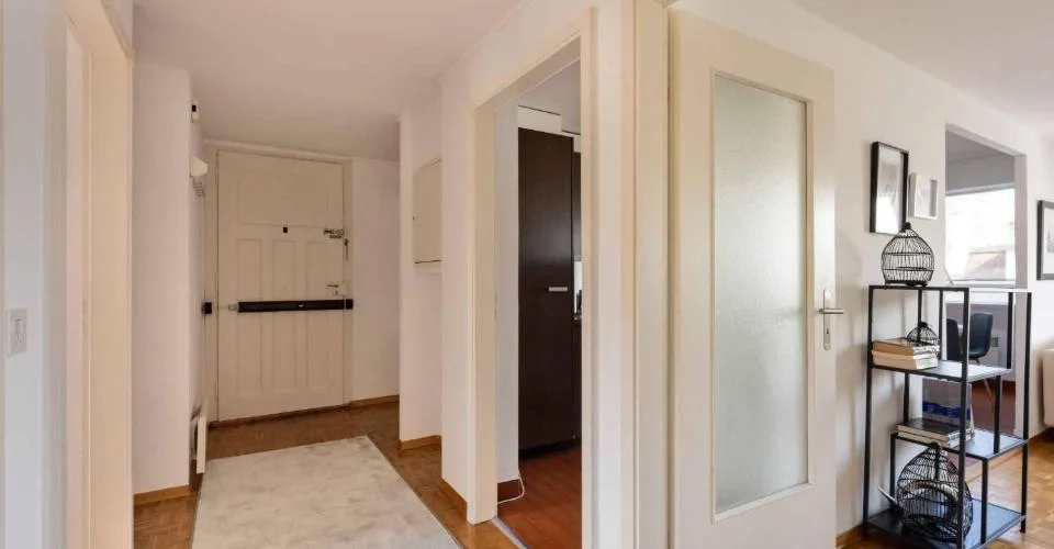Appartement meublé de 4 pièces dans le quartier des Hôpitaux