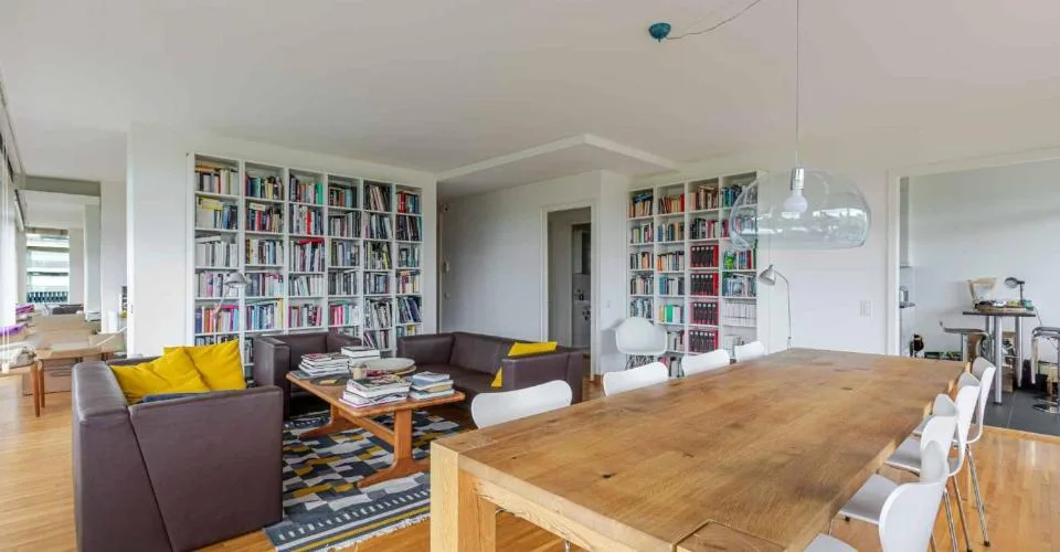 APPARTEMENT LUMINEUX DE 4 PIÈCES
