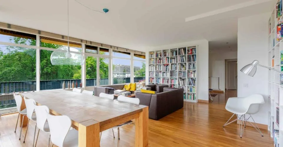 APPARTEMENT LUMINEUX DE 4 PIÈCES