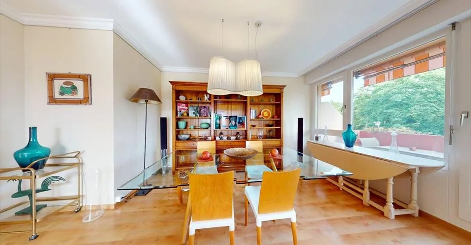 Superbe appartement 4 chambres avec 3 balcons – Route de Frontenex 114, Genève !