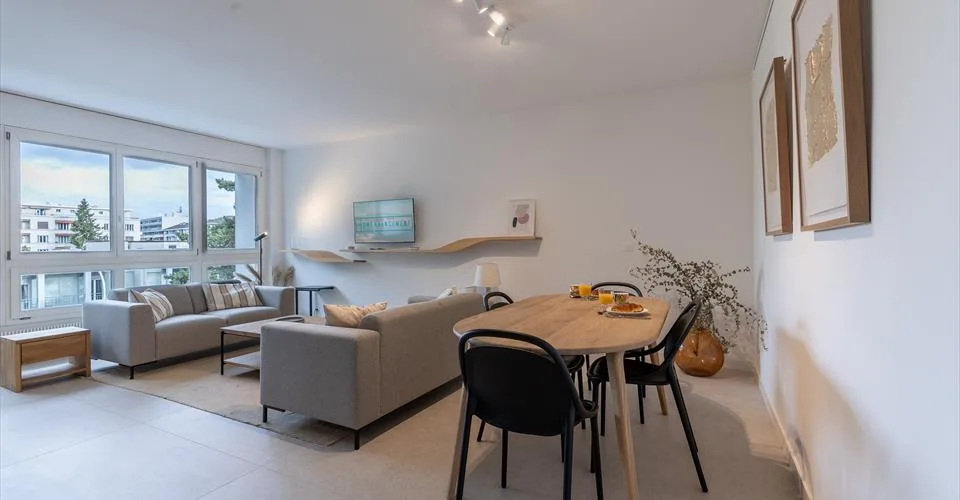 ✨ Superbe Appartement 2 Chambres à Louer à Genève – Emplacement Idéal & Entièrement Rénové ! ✨