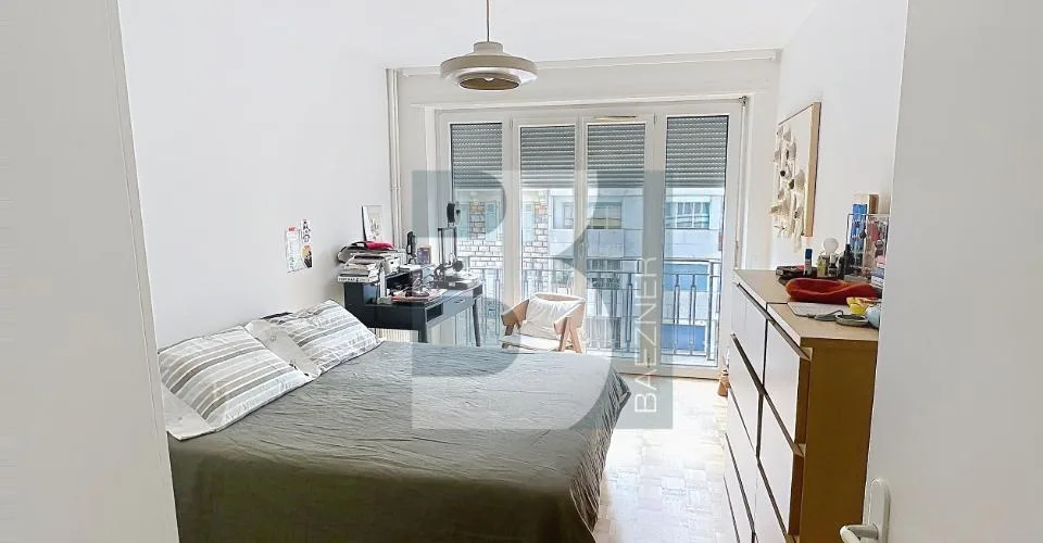 6 pièces au 4ème étage quartier eaux-vives