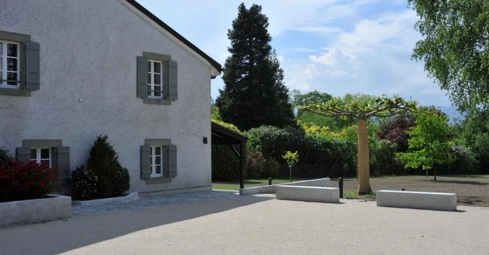 SUPERBE MAISON DE VILLAGE (11 pièces)