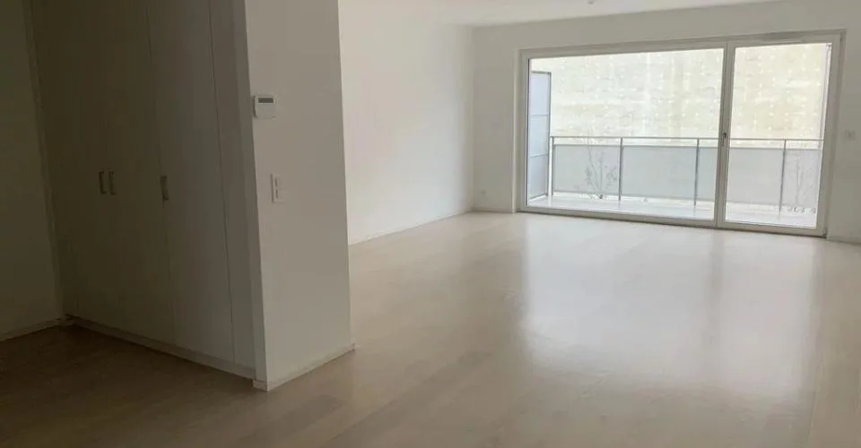 Bel appartement dans un immeuble de prestige au centre du village de V