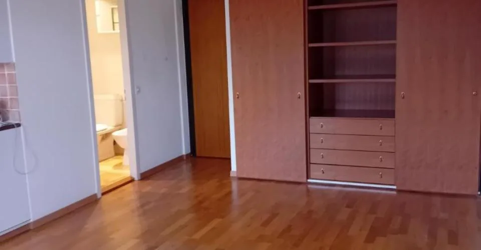 Charmant studio au 7ème étage à Malagnou