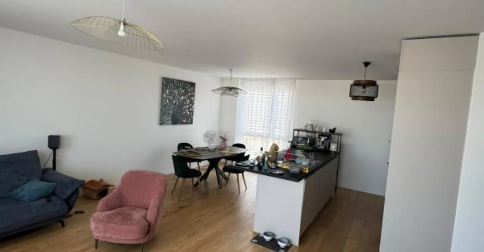 Appartement 4p à Troinex à 3723