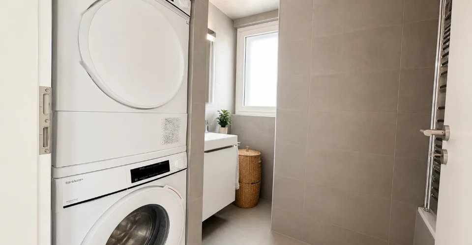 Superbe appartement meublé en attique de 4,5 pièces avec vue
