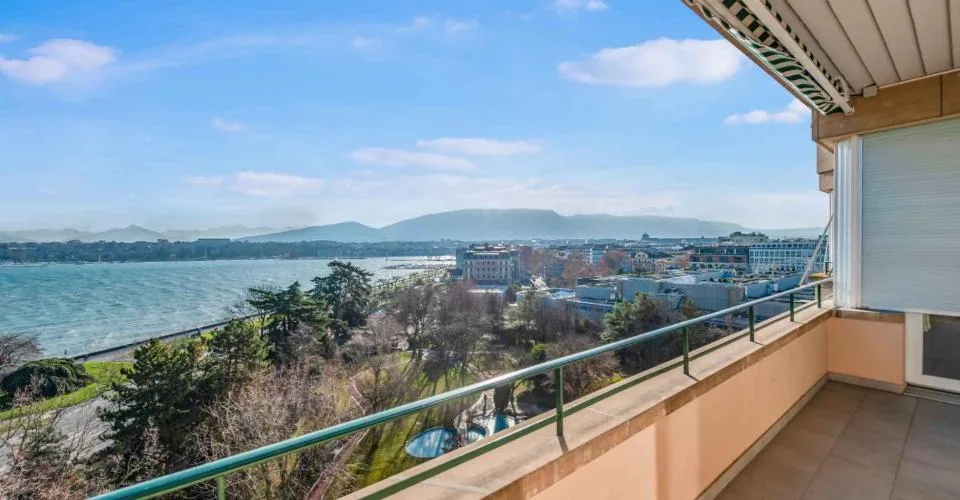 Magnifique appartement de 7.5 pièces avec vue sur le lac
