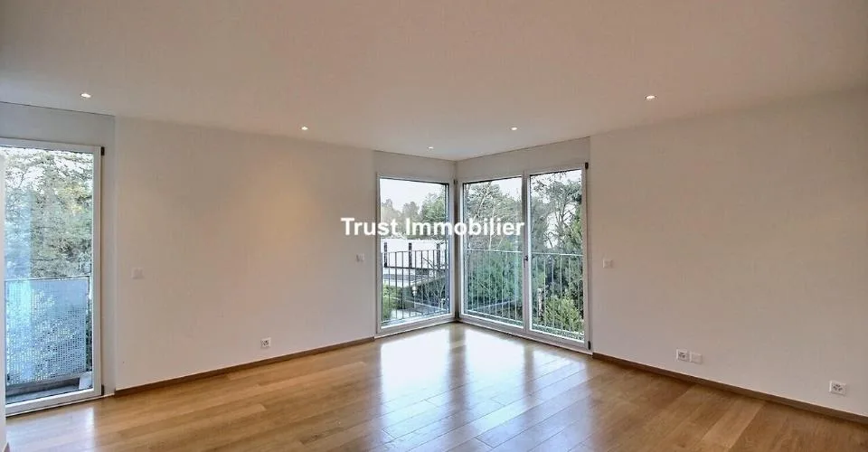 5006L. Grand appartement à louer- vue Salève - Conches