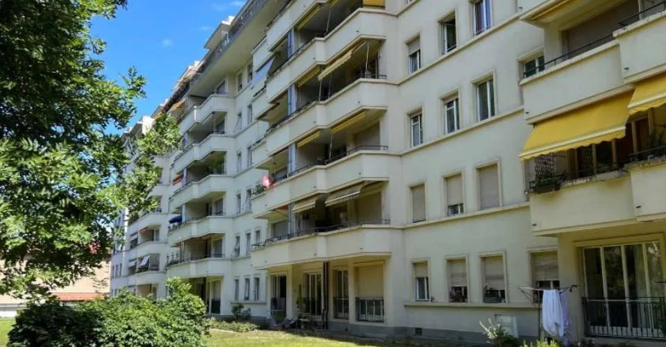 Appartement de 4.5 pièces avec balcon à Champel