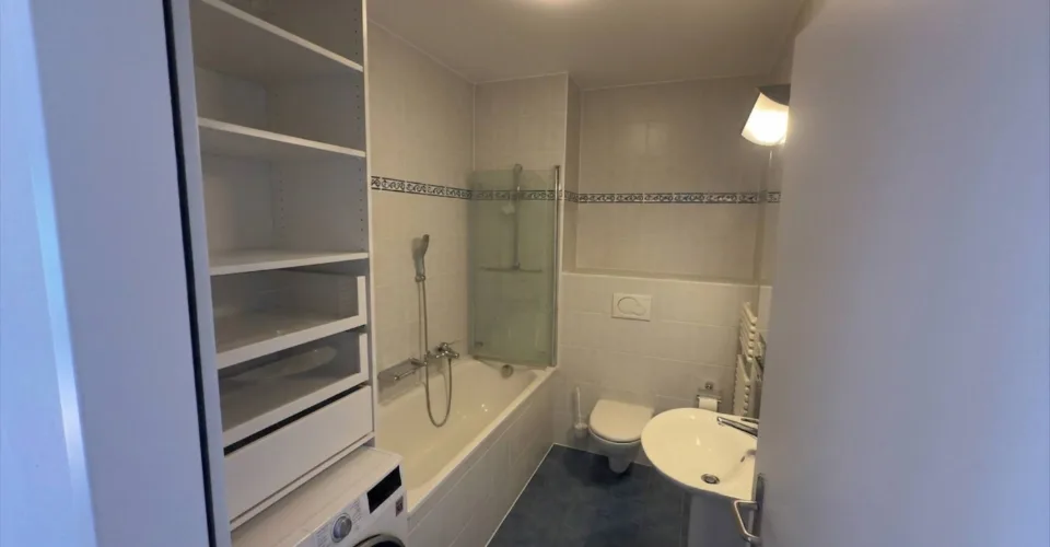 Vaste appartement de 7 pièces à Bernex