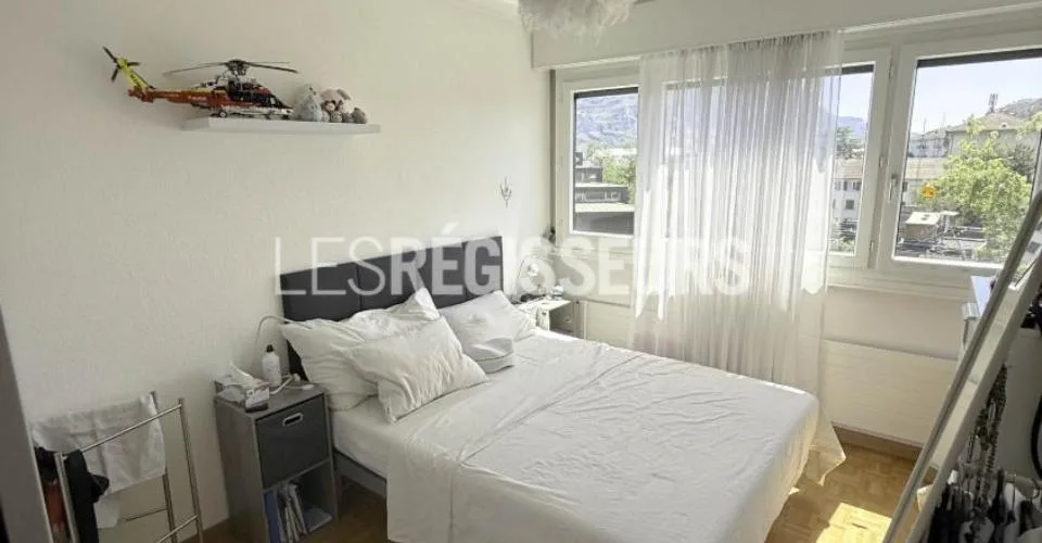 Appartement en attique de 4 pièces disponible à Thônex