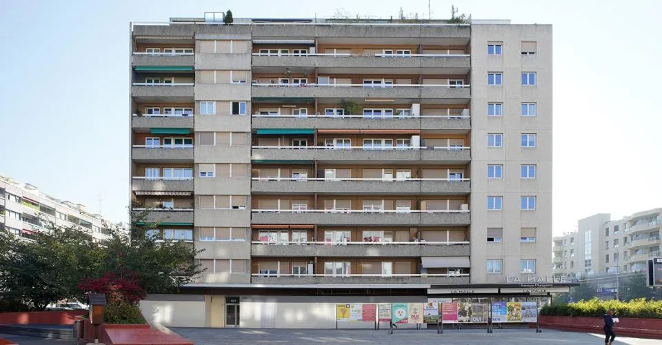 THONEX - Rue de Genève 109 - 118m2