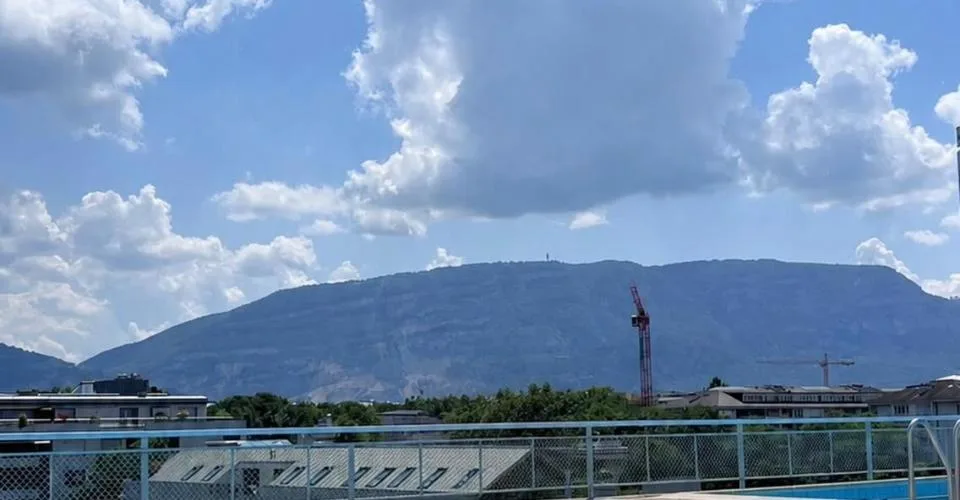 Élégant appartement rénové de 5.5 pièces avec piscine rooftop | Champel – Malagnou, Genève
