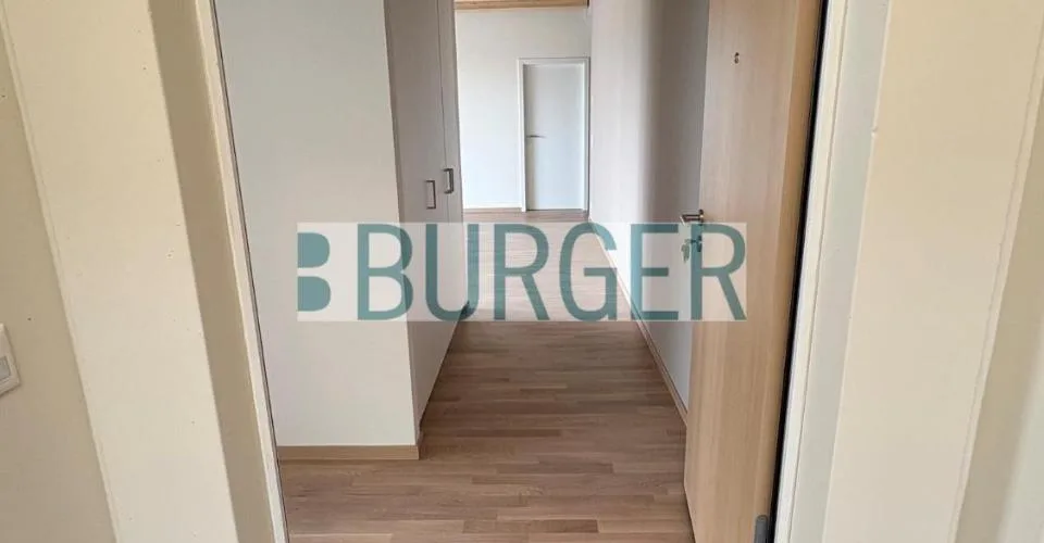 Attique - Appartements de 5 pièces d'env. 83 m2