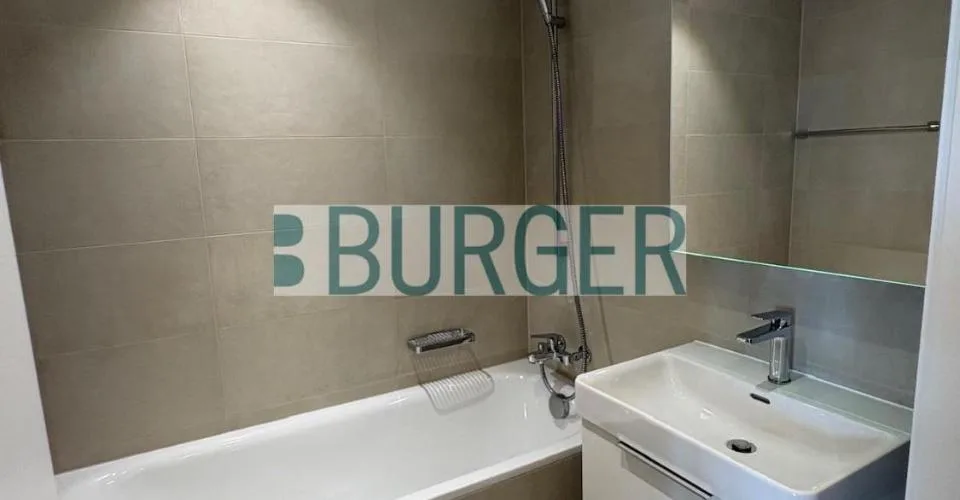 Attique - Appartements de 5 pièces d'env. 83 m2