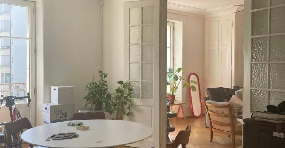 Loué avec services : https://www