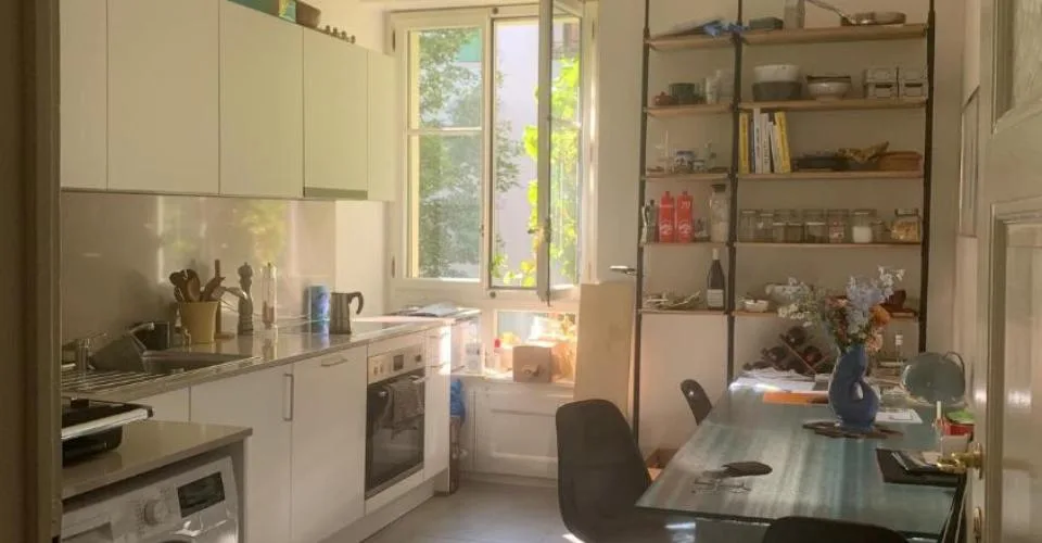 Loué avec services : https://www