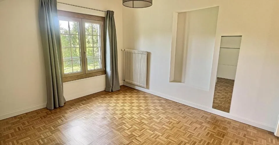 Magnifique villa familiale avec grand jardin à Thônex