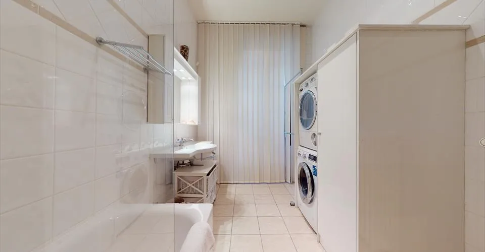 Magnifique appartement de deux chambres dans un immeuble de standing