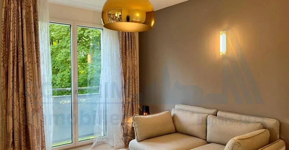 MAGNIFIQUE 7 PIECES DANS RESIDENCE DE STANDING