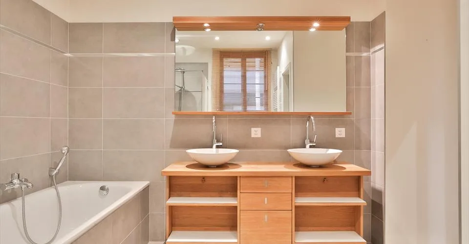 SUPERBE TRIPLEX AVEC JARDINET DE 6 PIECES
