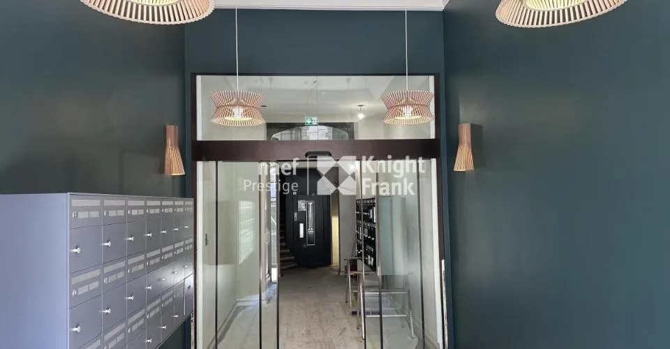 Appartement de charme - entièrement rénové - dans l'hypercentre avec vue jet d'eau