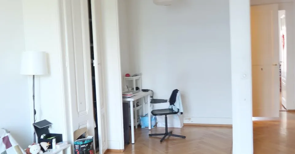 Joli appartement traversant proche des Organisations internationales
