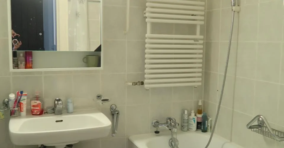 Joli appartement traversant proche des Organisations internationales