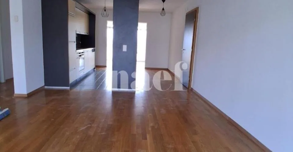 En attique appartement de 5 pièces au 5ème étage