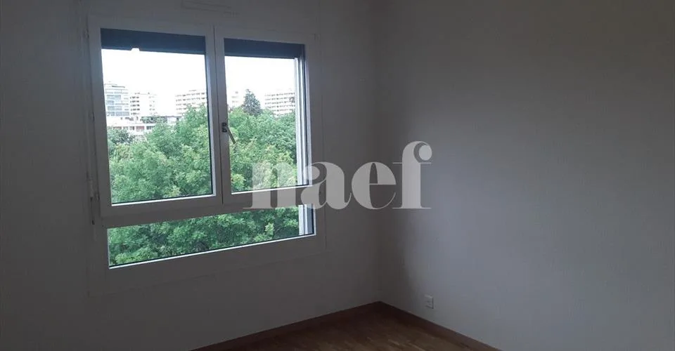 Appartement duplex de 6 pièces situé dans le quartier de Grand-Pré