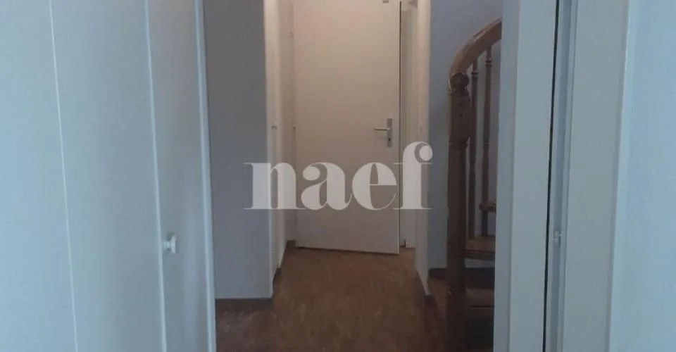 Appartement duplex de 6 pièces situé dans le quartier de Grand-Pré