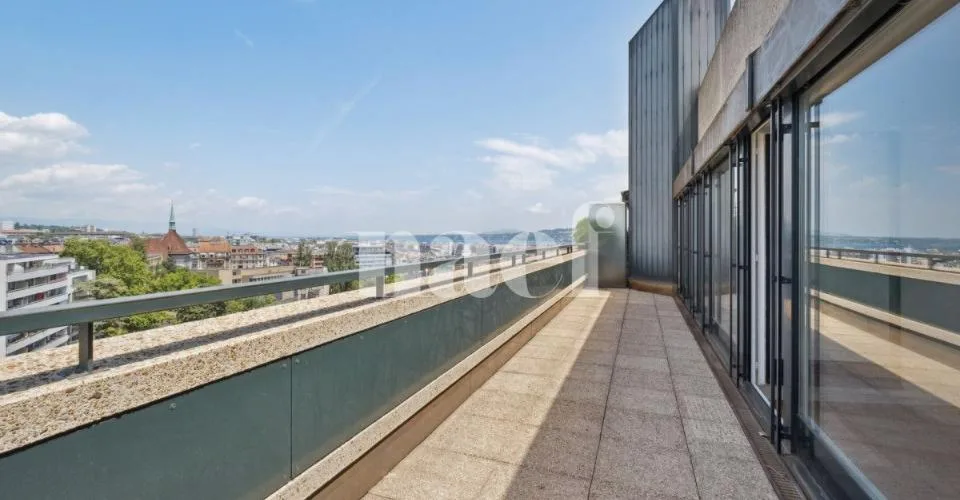 Appartement de 170m2 au bord du Rhône