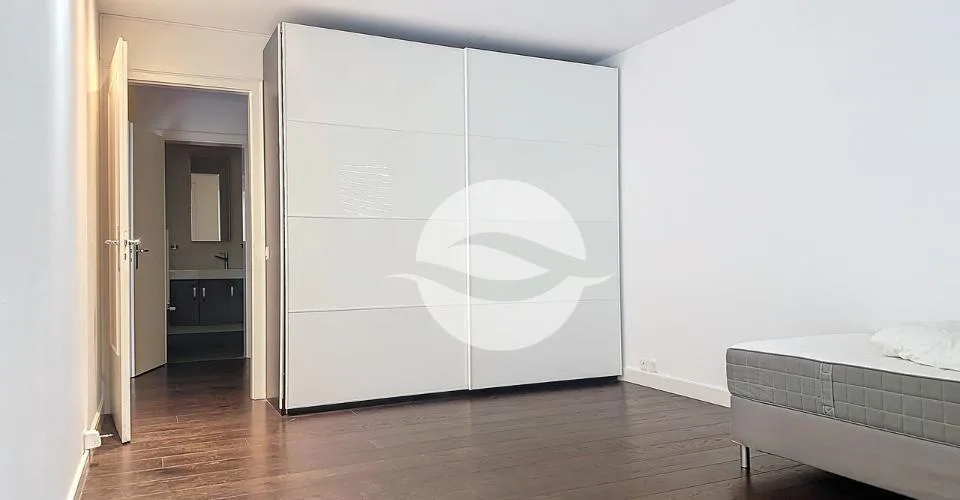 Magnifique appartement meublé de 6 pièces avec balcon