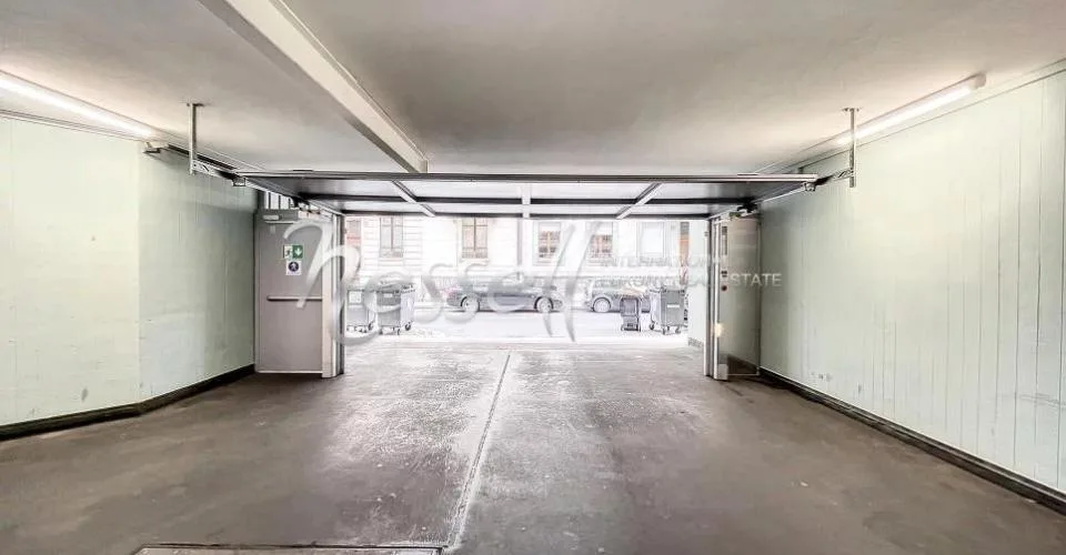 Parking sous-terrain aux Eaux-Vives