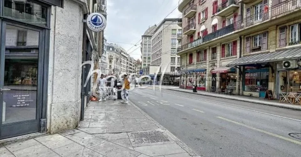 Parking sous-terrain aux Eaux-Vives