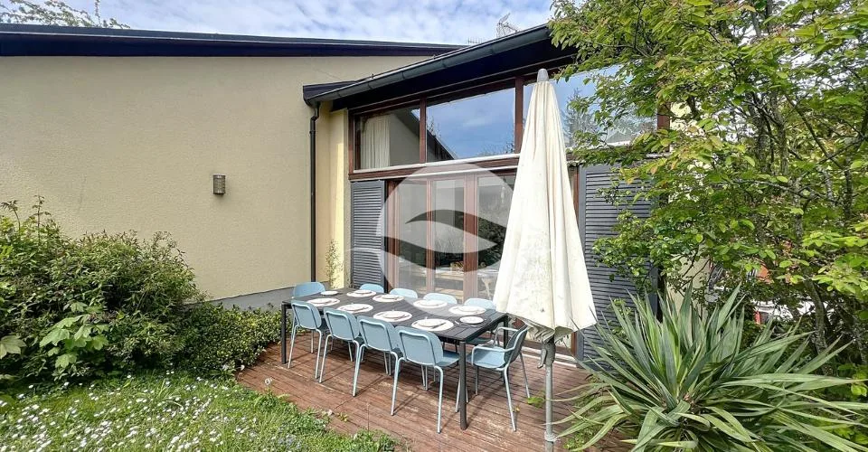 Charmante villa mitoyenne de 4.5 pièces, avec jardin arboré ! – Foto 8 von 8