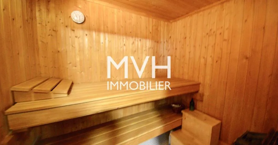 Villa d'architecte 9 pièces dans écrin de verdure