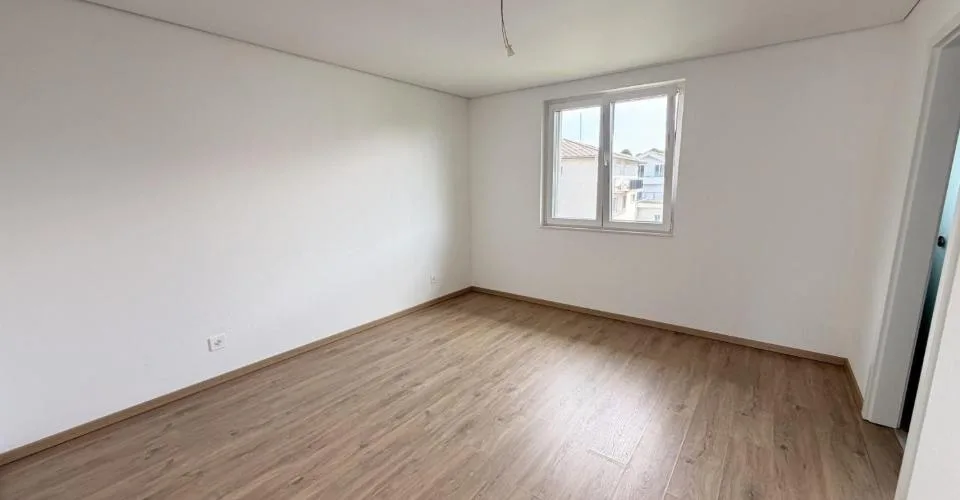 Spacieux appartement de 4,5 pièces au 2ème étage au cœur d'Alle