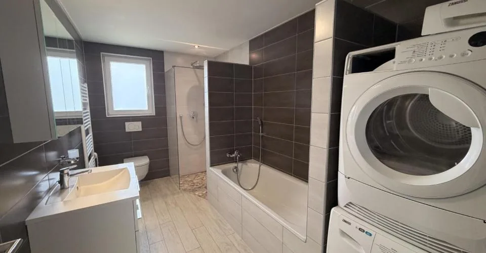 Spacieux appartement de 4,5 pièces au 2ème étage au cœur d'Alle