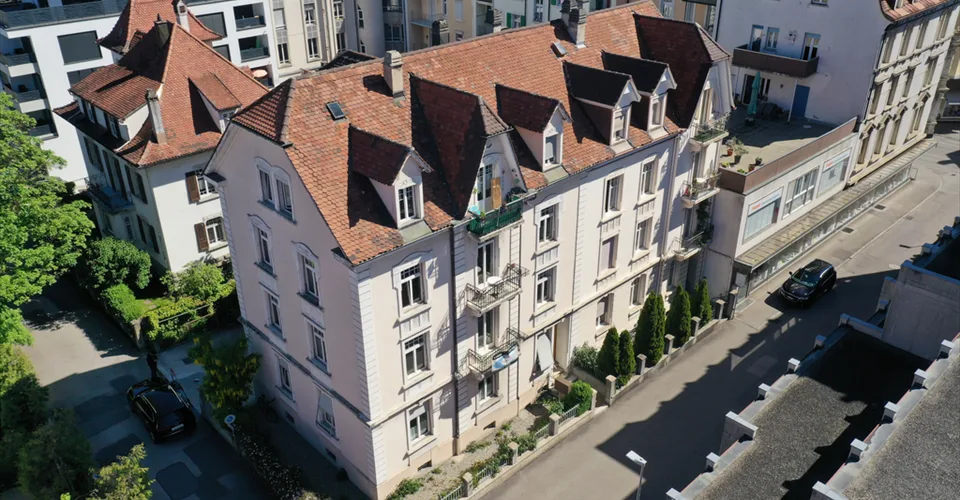 Entièrement rénové et idéalement situé