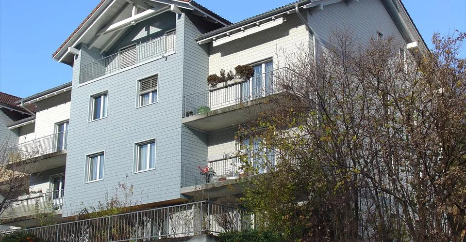 Appartement situé dans un immeuble avec ascenseur.