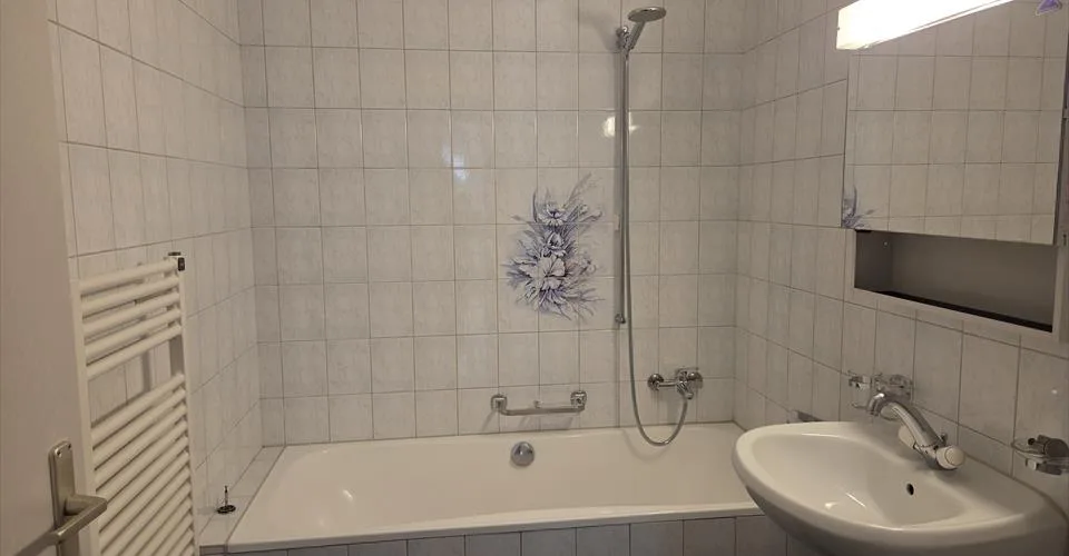Appartement situé dans un immeuble avec ascenseur.