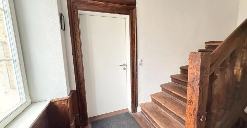 À louer bel appartement meublé et rénové de 2 pièces à Porrentruy